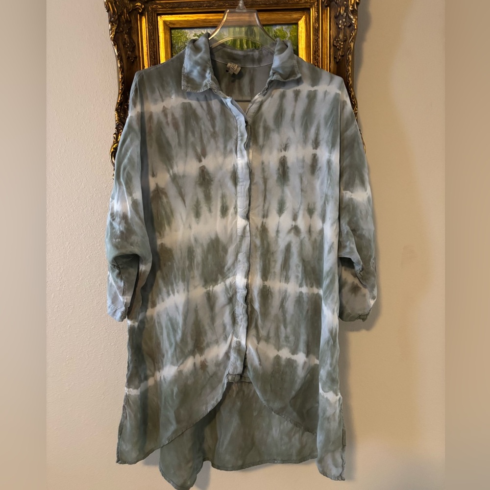 XCVI Green Tie Dye Hi Lo Top